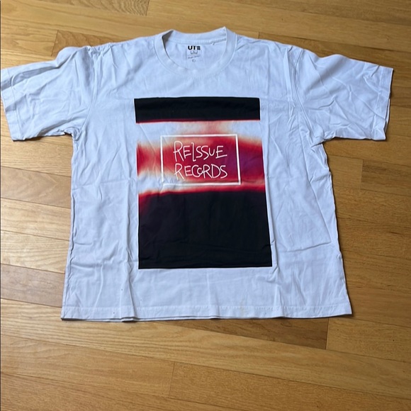 Uniqlo White Tee | Kenshi Yonezu - Picture 1 of 9